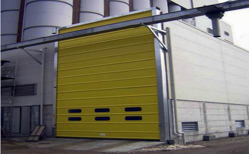 冷庫(kù)門的導(dǎo)軌采用高強(qiáng)度硬質(zhì)防銹鋁合金壓制成